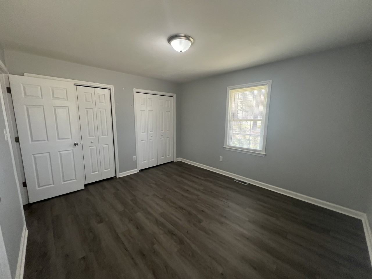 1042 Ramsey Rd - Photo 2 of 47