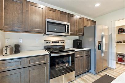 1 99A Erickson Avenue #99A - Photo 3 of 21