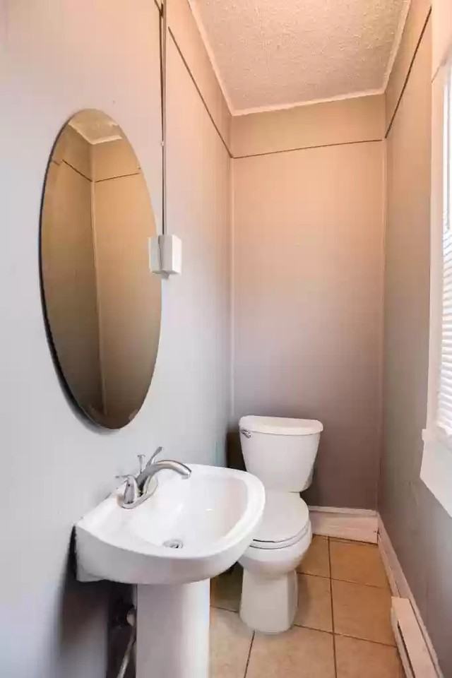 4619 4617/4 Colfax Ave N - Photo 3 of 9