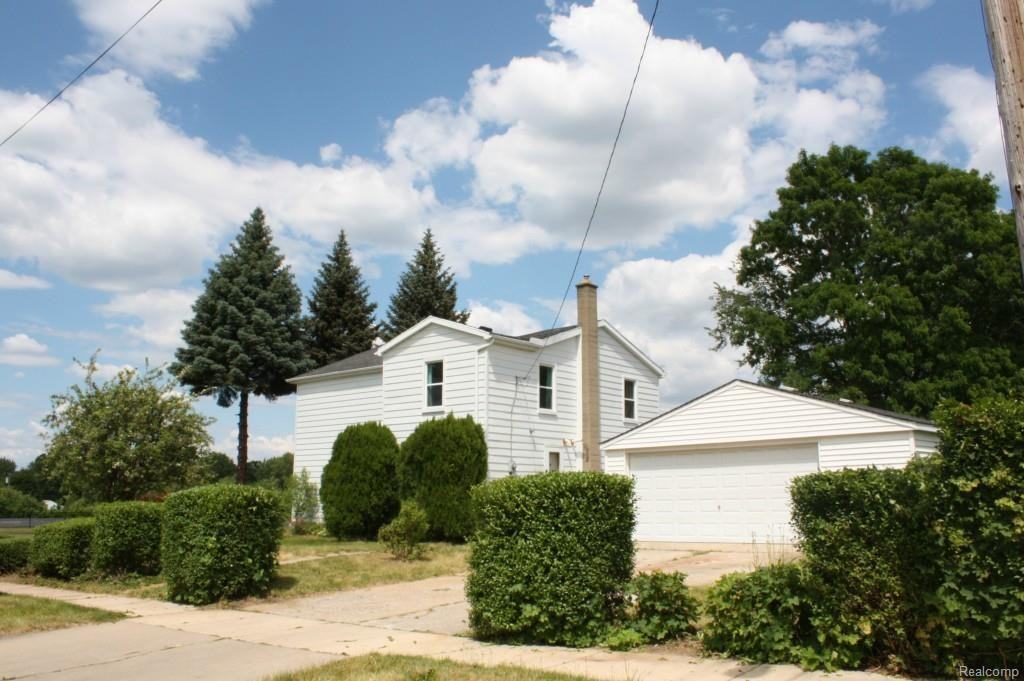 23643 W Chicago - Photo 2 of 17