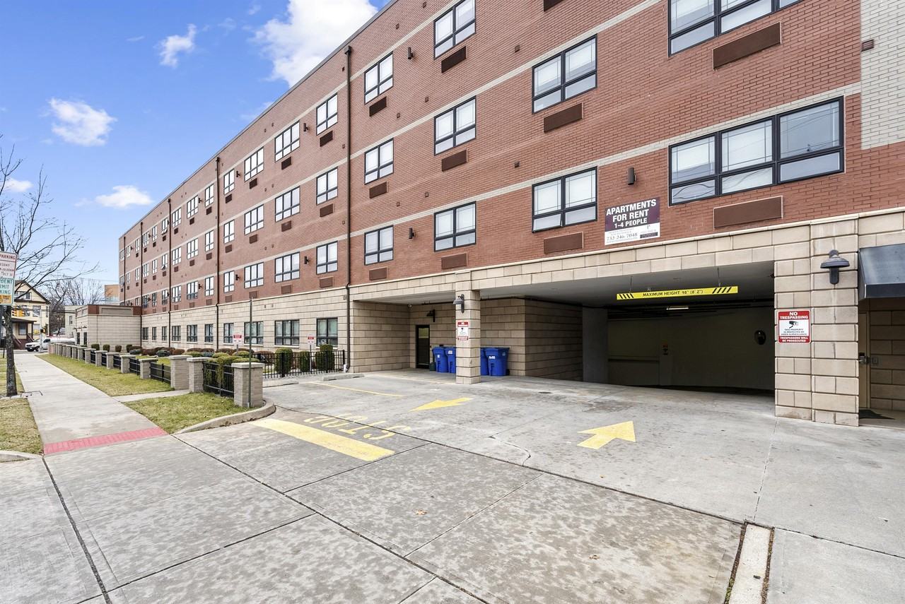 205 Easton Ave #204 - Photo 2 of 18