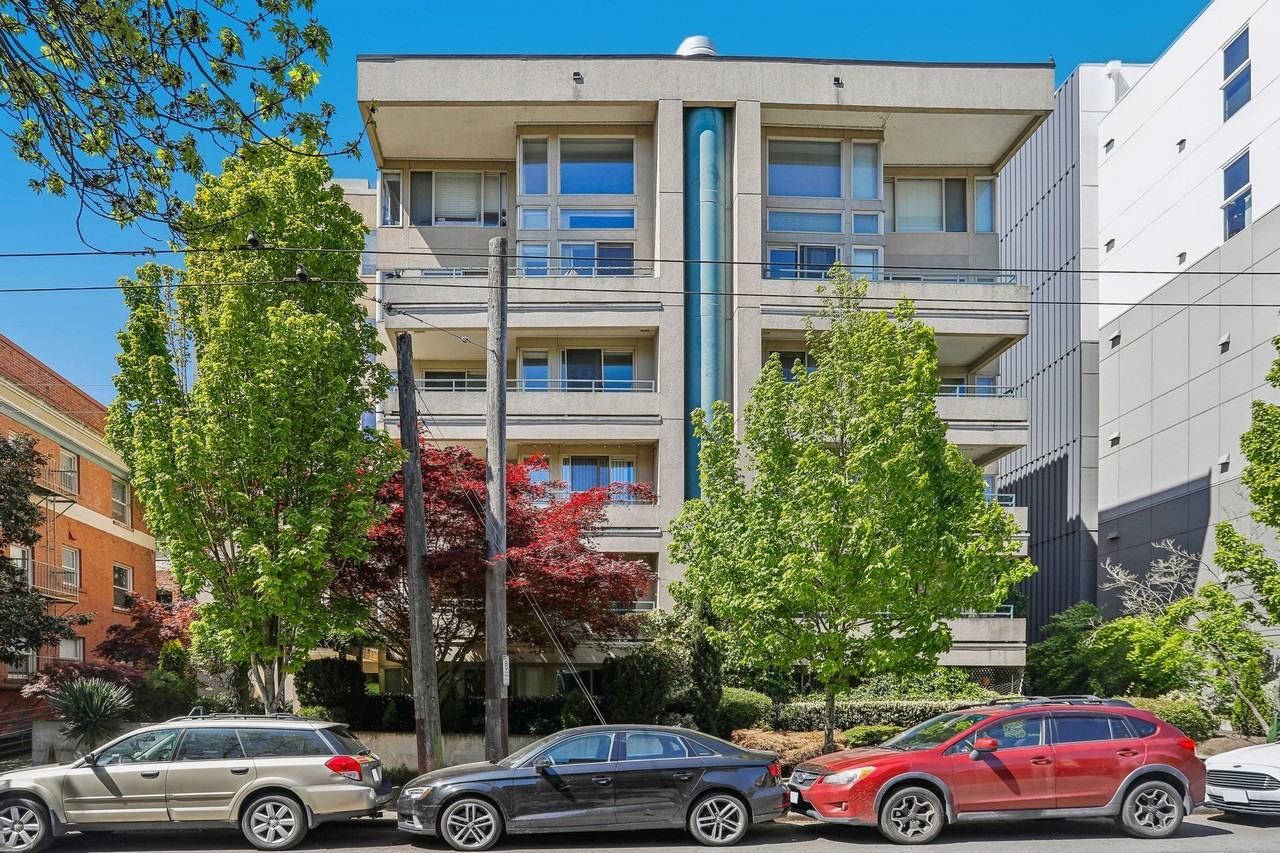 Capitol Hill Park - Photo 2 of 37