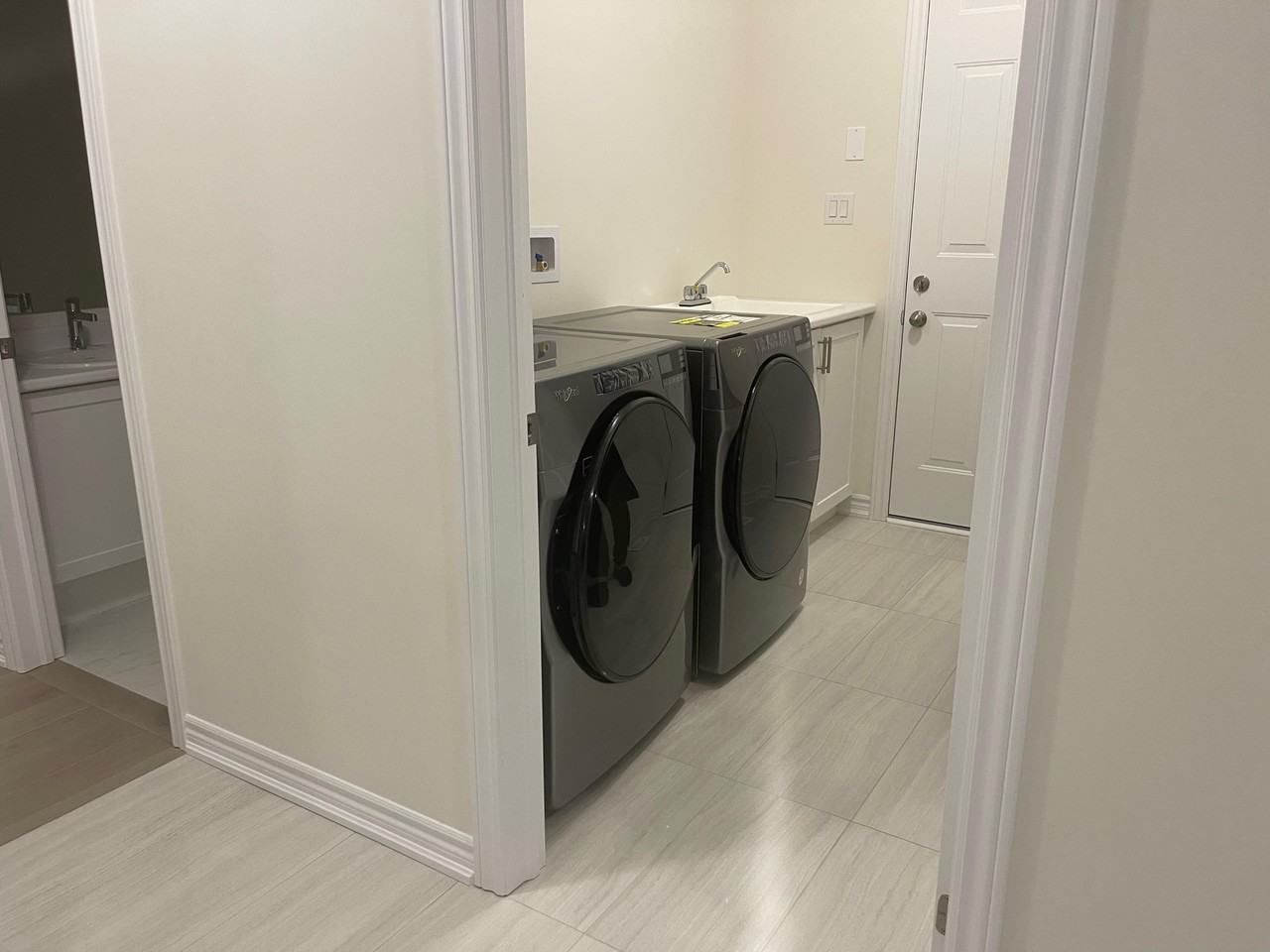 148 Ramblewood Dr - Photo 3 of 17