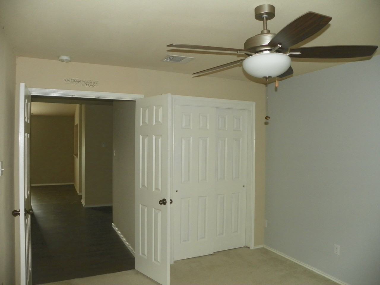 2863 Shadowpoint Cv - Photo 3 of 4