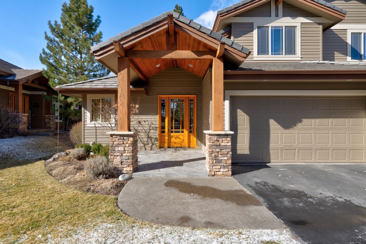 335 Sw Mt Washington Dr - Photo 2 of 32