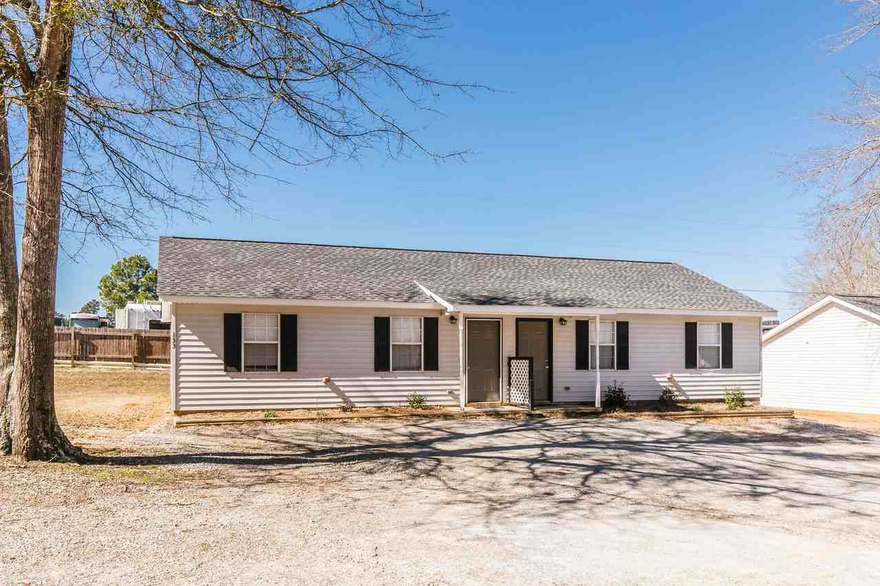 Banks Crossing Apartments - Photo 2 of 14