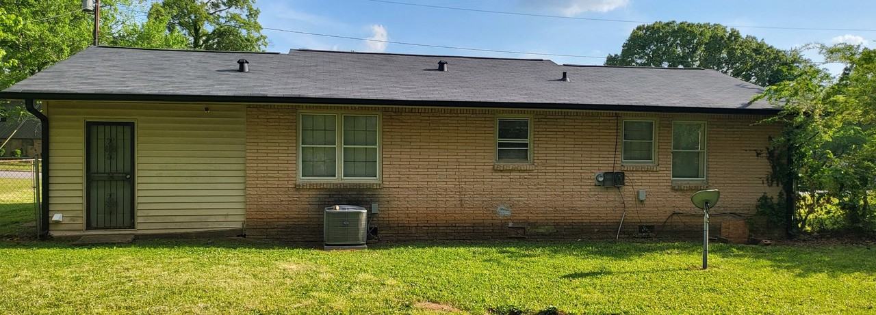 2115 Rochelle Way - Photo 3 of 27