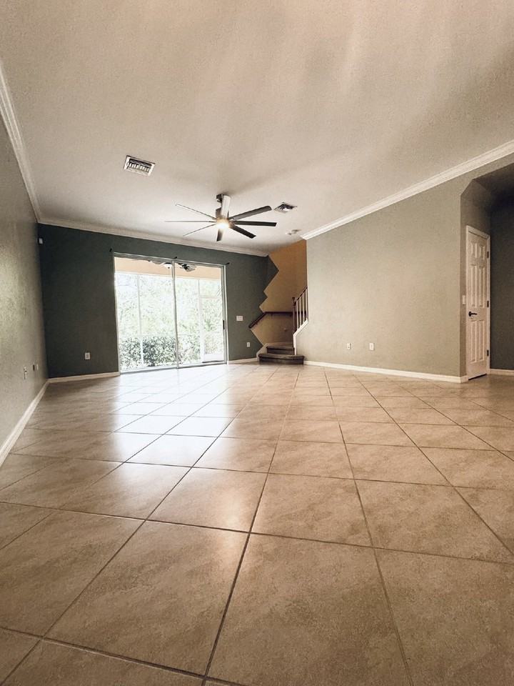 10258 Via Colomba Cir - Photo 2 of 50