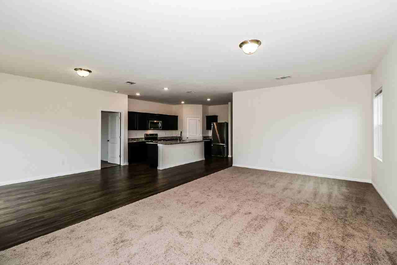 12601 Samuel Adams Dr - Photo 4 of 27