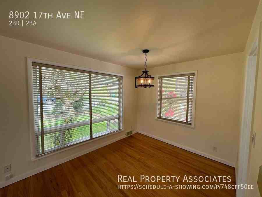 8902 17th Ave Ne - Photo 2 of 12