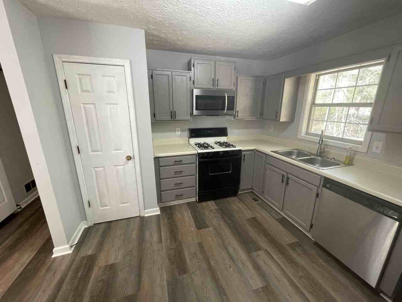 3890 Nowlin Rd Nw #NA - Photo 4 of 13