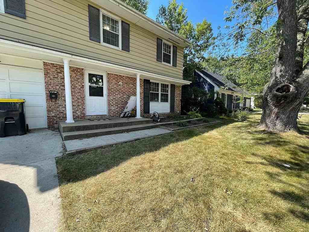 1501 Brookwood Dr #NA - Photo 2 of 20