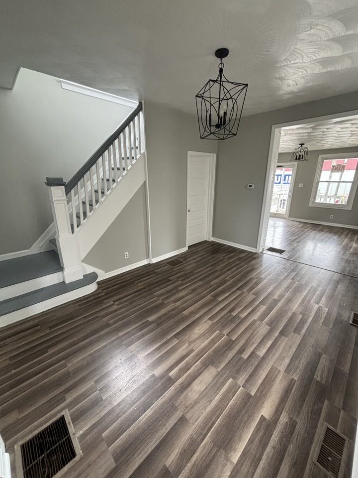 2221 Charles St #NA - Photo 2 of 10