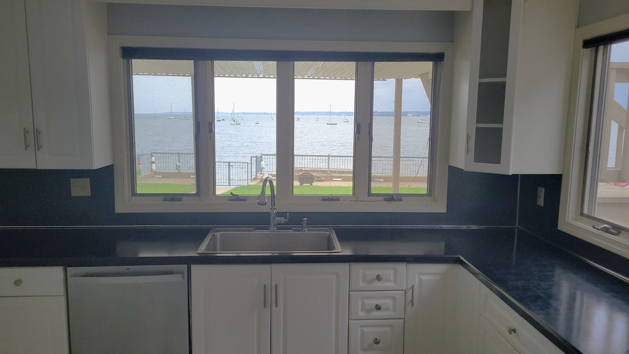 76 Townsend Ave #1stFL - Photo 4 of 17