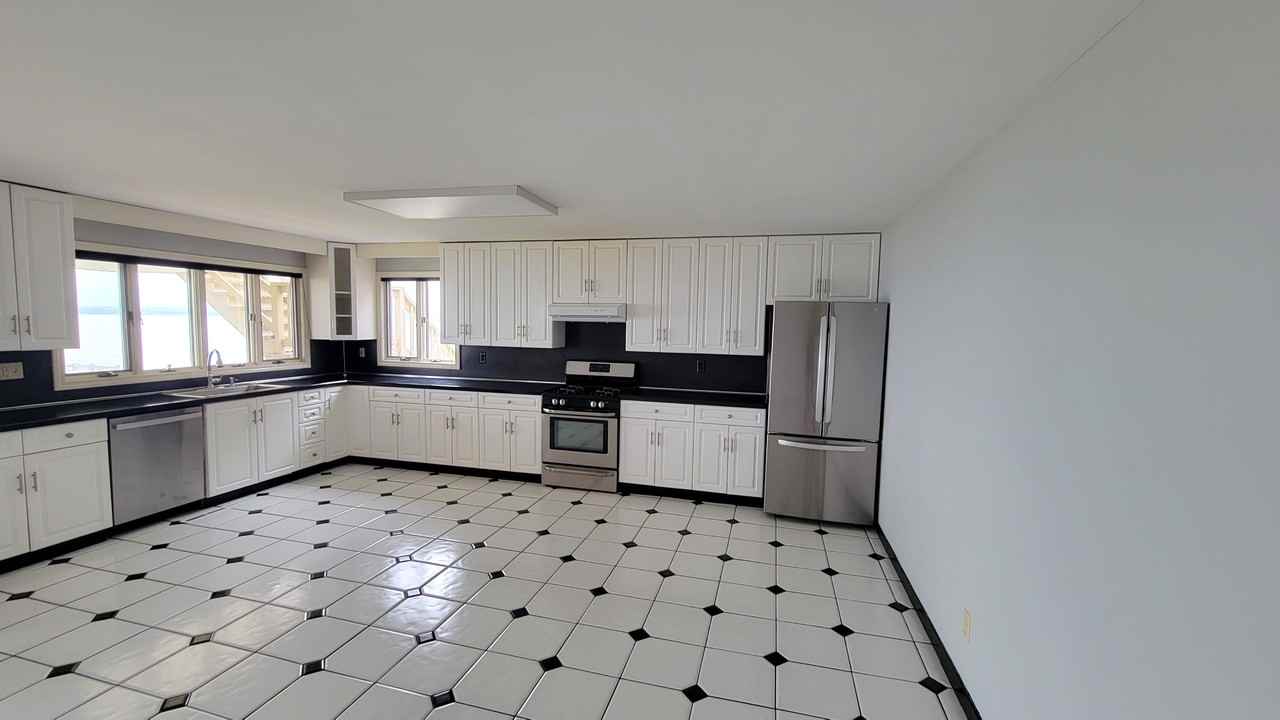 76 Townsend Ave #1stFL - Photo 5 of 17