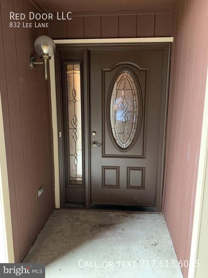 832 Lee Ln - Photo 2 of 28