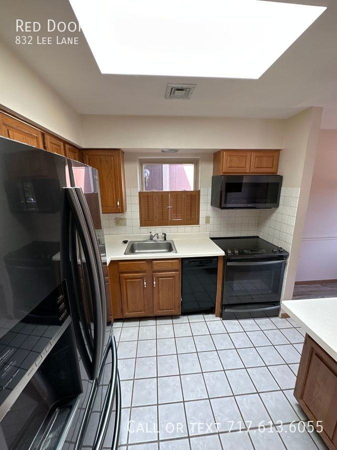 832 Lee Ln - Photo 7 of 28