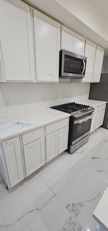 2101 Liberty Heights Ave - Photo 2 of 8