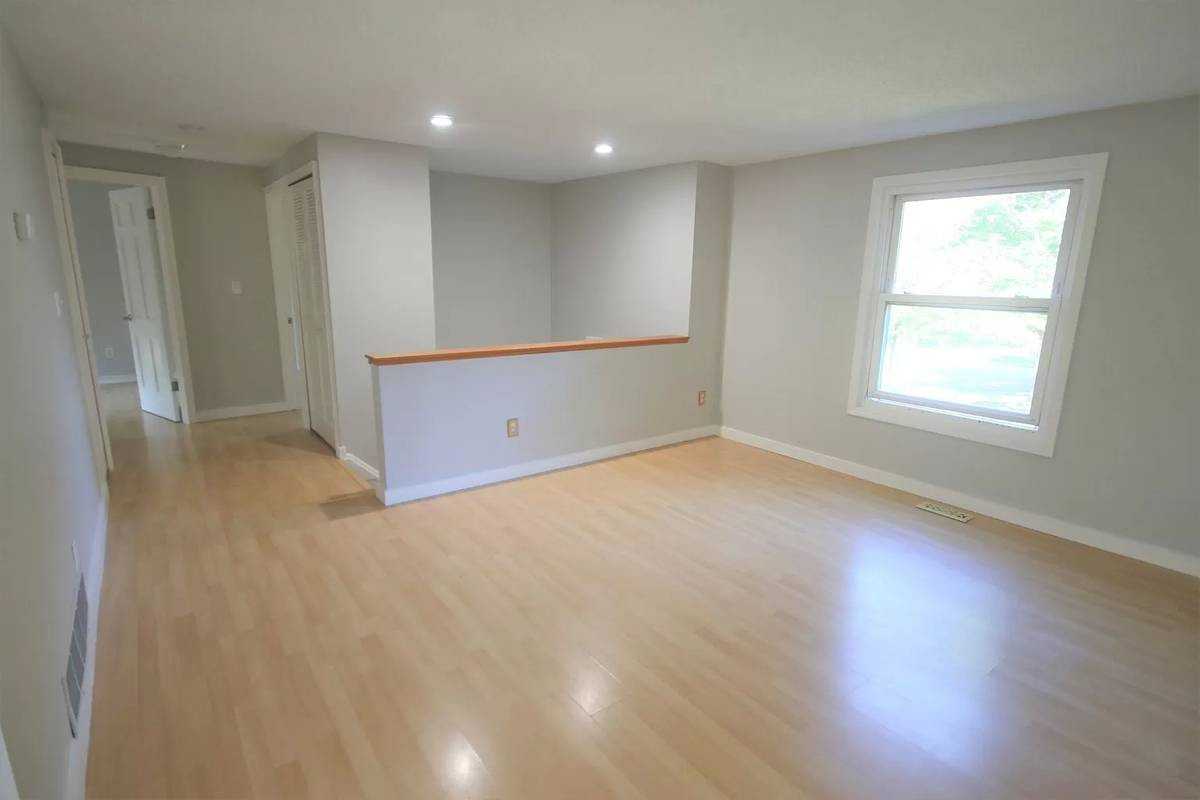 2169 Hemlock Dr #NA - Photo 5 of 19