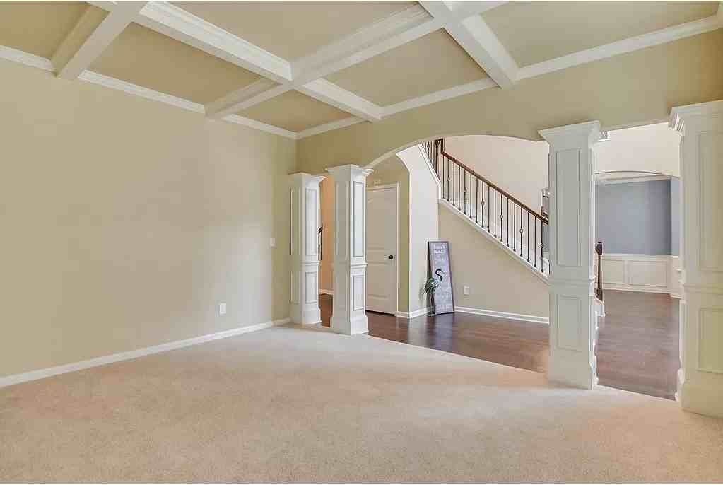 151 Seaton Ave #NA - Photo 6 of 47