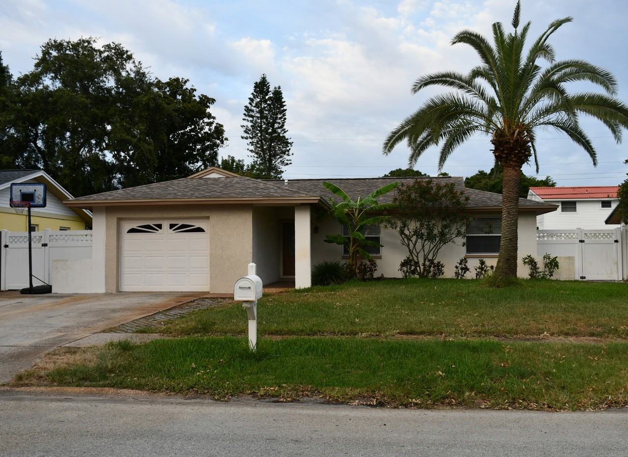 8261 129th St N #NA - Photo 3 of 19