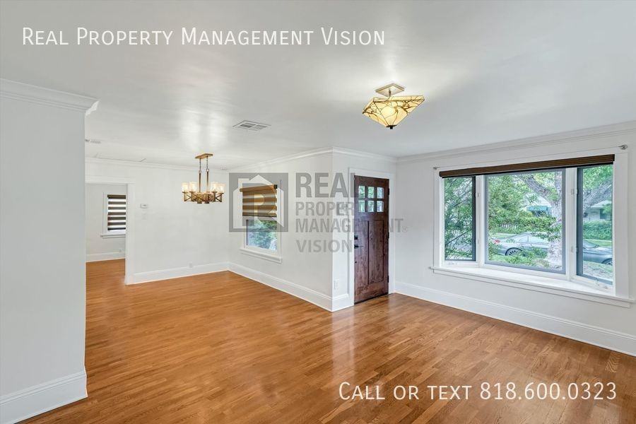 927 N Evergreen St - Photo 3 of 43