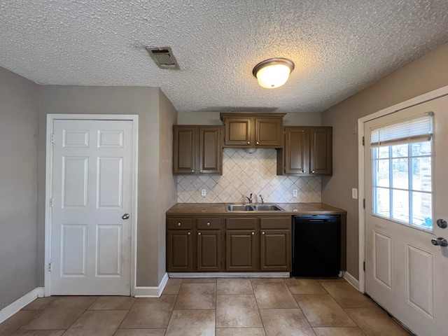 1817 Senator St - Photo 2 of 12