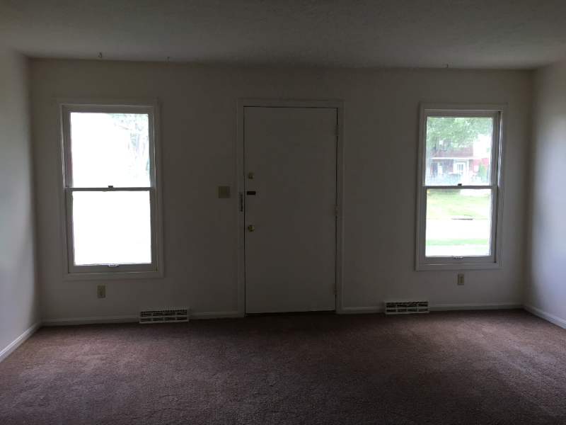 64 N Pershing Ave - Photo 3 of 14