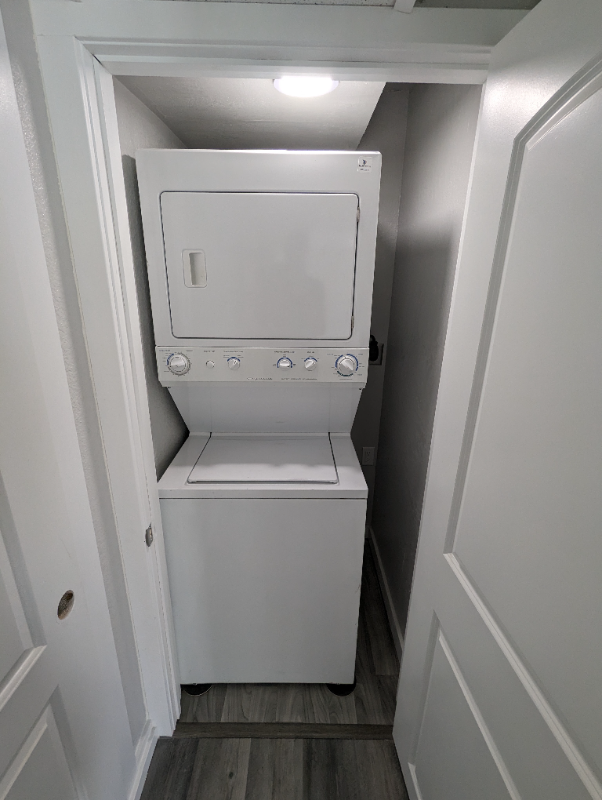 114 N Desert Sage Dr #B - Photo 5 of 13