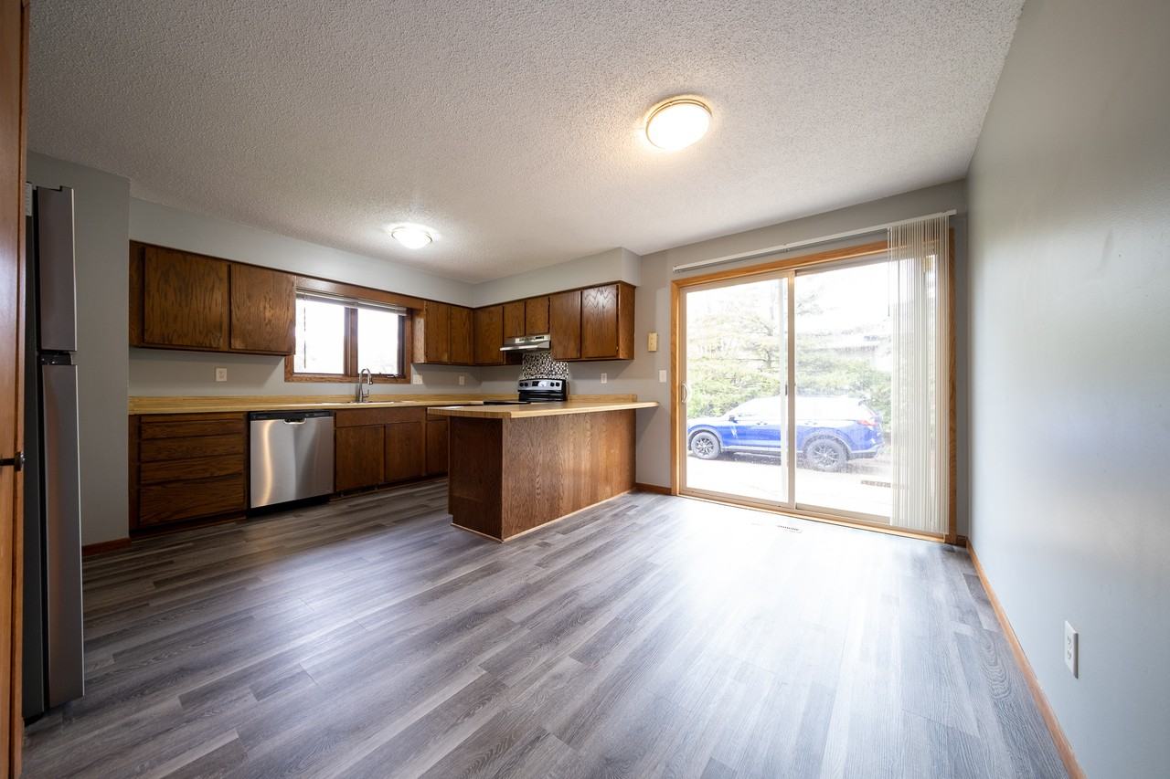 8461 144th St W #1 - Photo 3 of 19