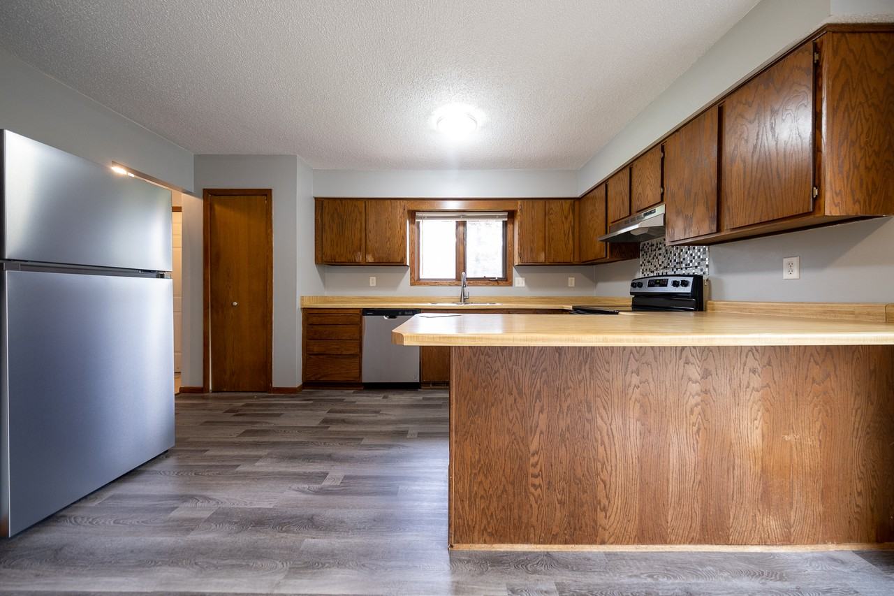 8461 144th St W #1 - Photo 4 of 19