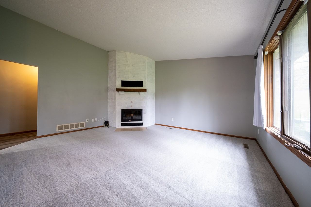 8461 144th St W #1 - Photo 6 of 19