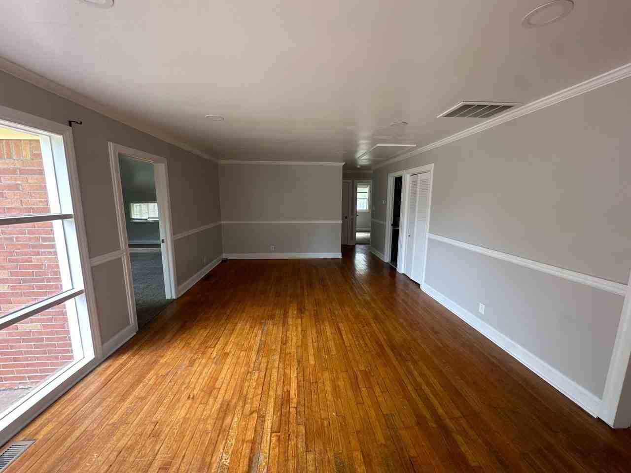 1370 Farley Dr #1370 - Photo 5 of 20