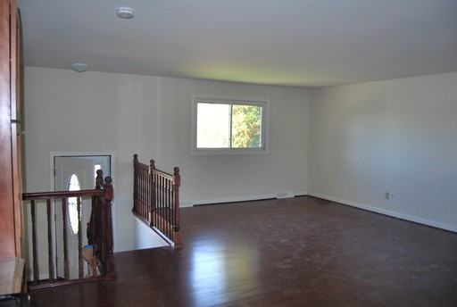 225 Kearney Dr - Photo 3 of 11