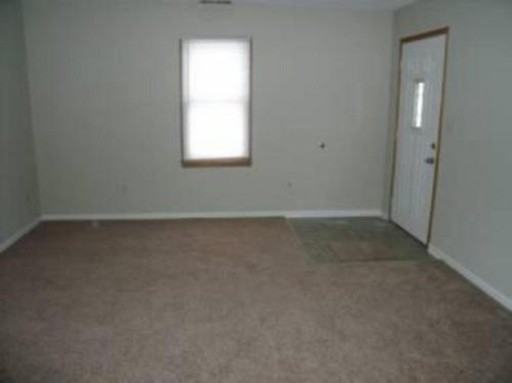 1240 17th St - Photo 2 of 7