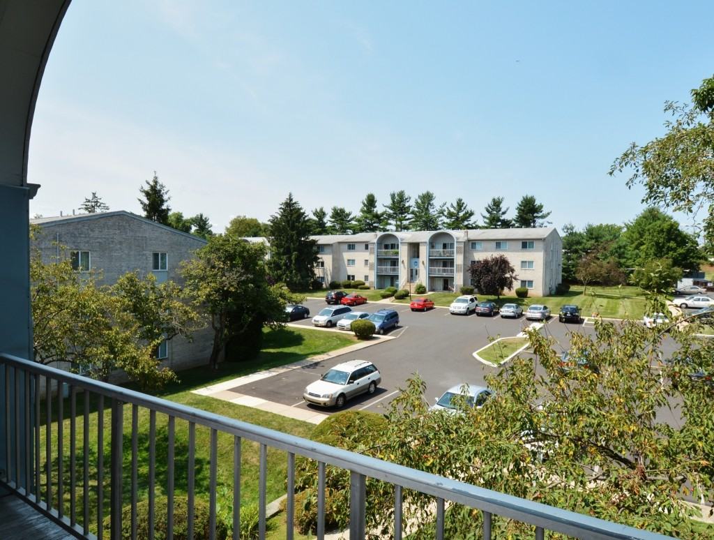 Valley Stream - Photo 2 of 53