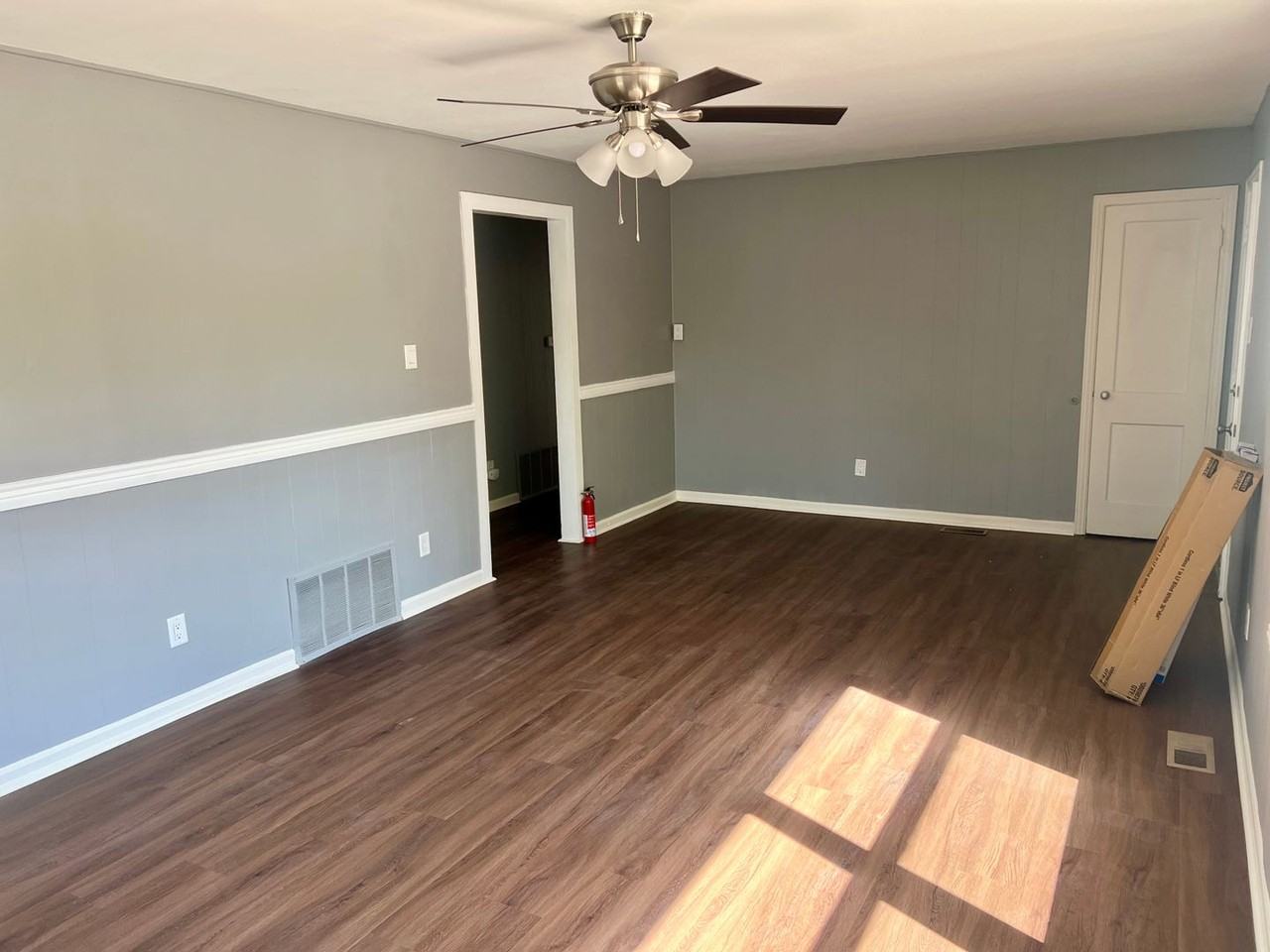 2530 N Wahsatch Ave - Photo 3 of 16
