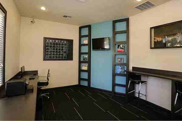 54 Magnolia Apartments - Photo 2 of 20