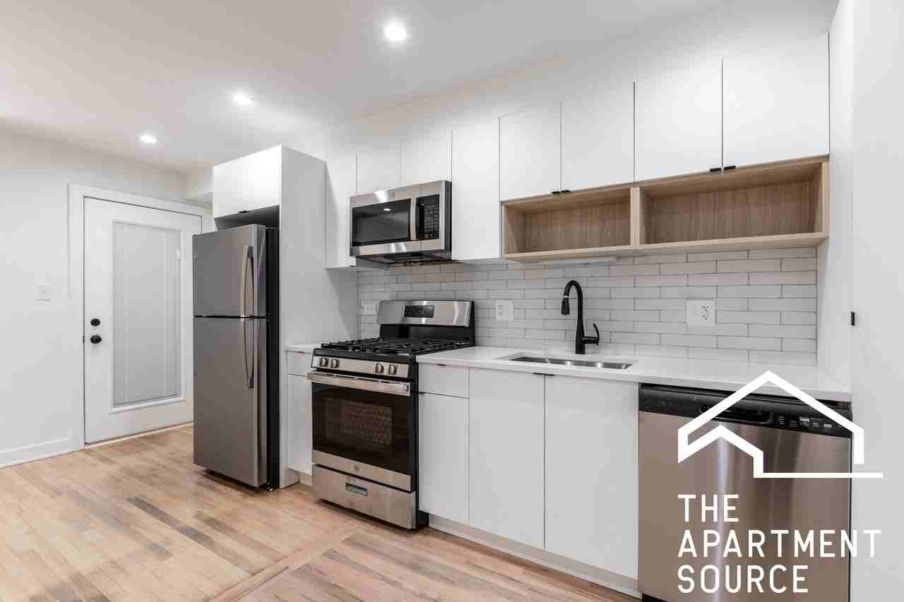 1756 W Rosehill Dr #2C