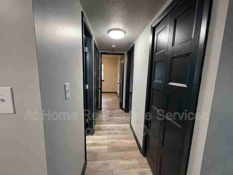 1242 E Cherry St #103 - Photo 7 of 14