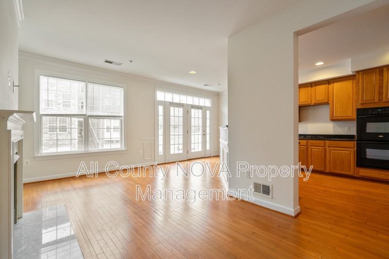 3546 Carriage Walk Ln #47D - Photo 3 of 22