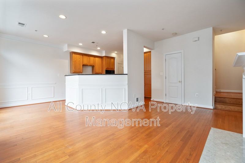 3546 Carriage Walk Ln #47D - Photo 6 of 22