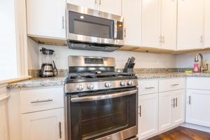 featured image of 2044 Beacon St #1