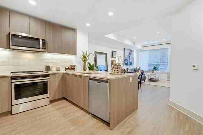 1398 Dunlavy Street #HPW1 - Photo 3 of 10