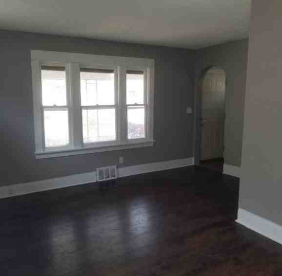 199 Hazelwood Ave - Photo 2 of 13