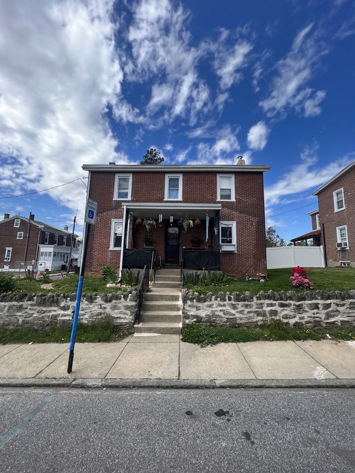 42 S Sycamore Ave - Photo 2 of 2