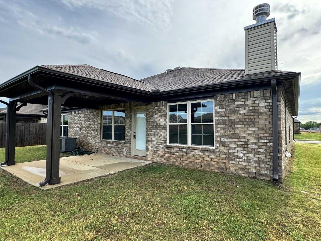 240 Wilcot Rd - Photo 4 of 23