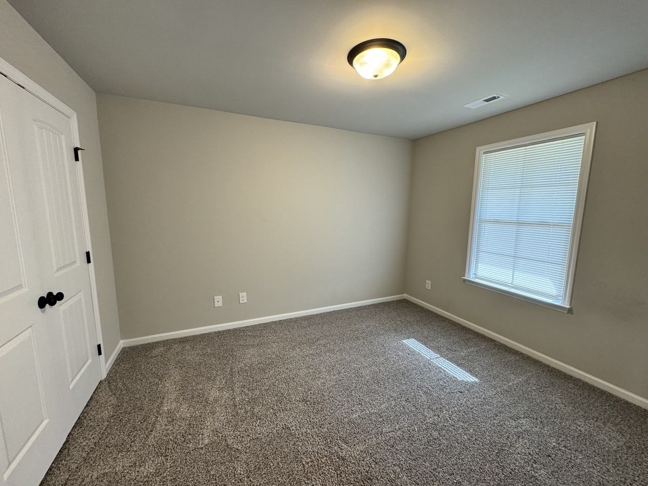 240 Wilcot Rd - Photo 7 of 23