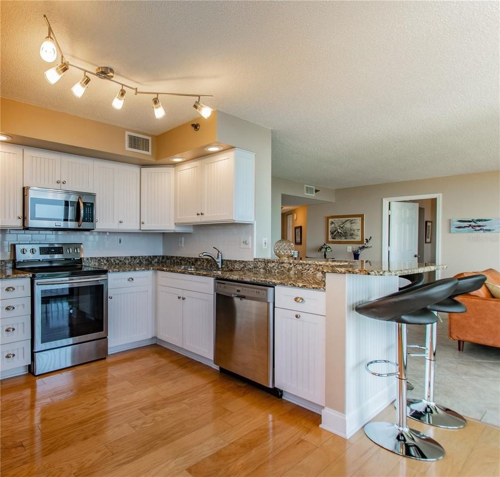 6322 Palma Del Mar Blvd S #1004 - Photo 4 of 30