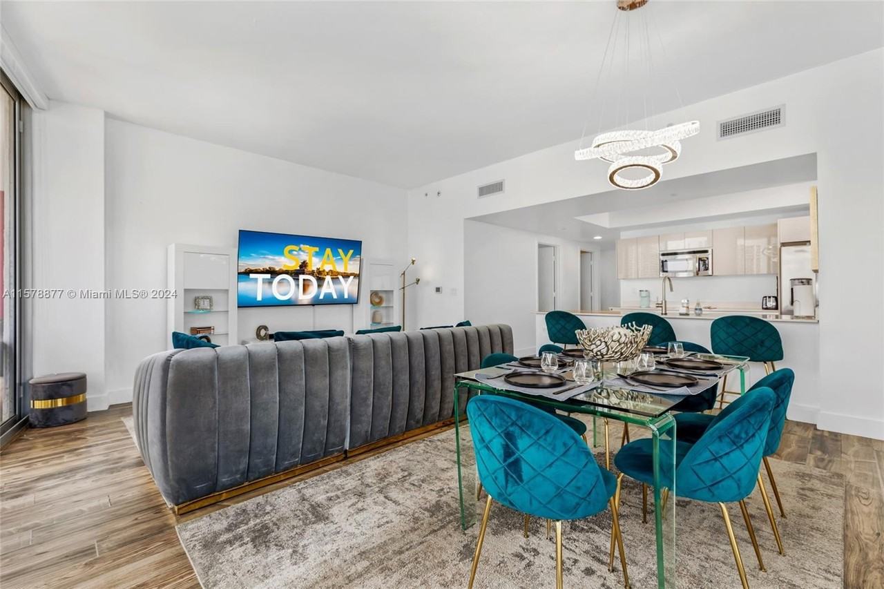 2600 E Hallandale Beach Blvd - Photo 2 of 29